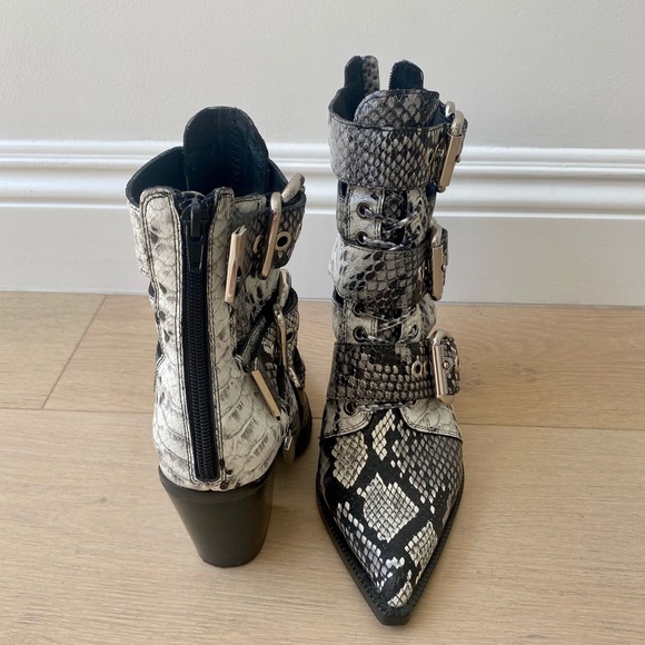 Jeffrey Campbell Caceres Buckle Western Boot - Picture 4 of 6